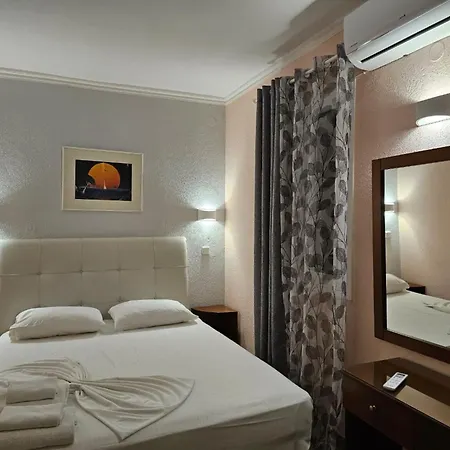 Corfu 46 * グリファダ