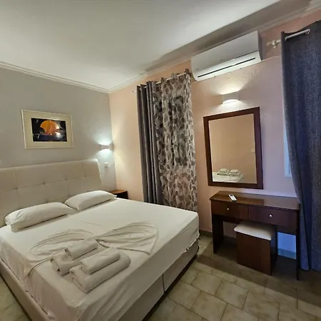 Corfu 46 * غليفادا