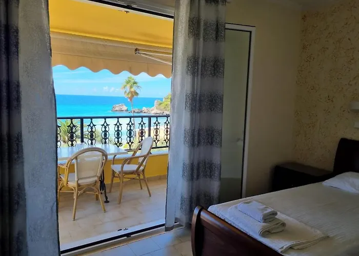 Corfu 46 Апартаменты *